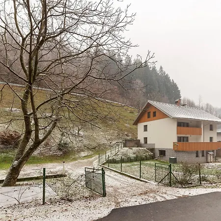 Brlog Apartment Zgornje Gorje Exterior photo
